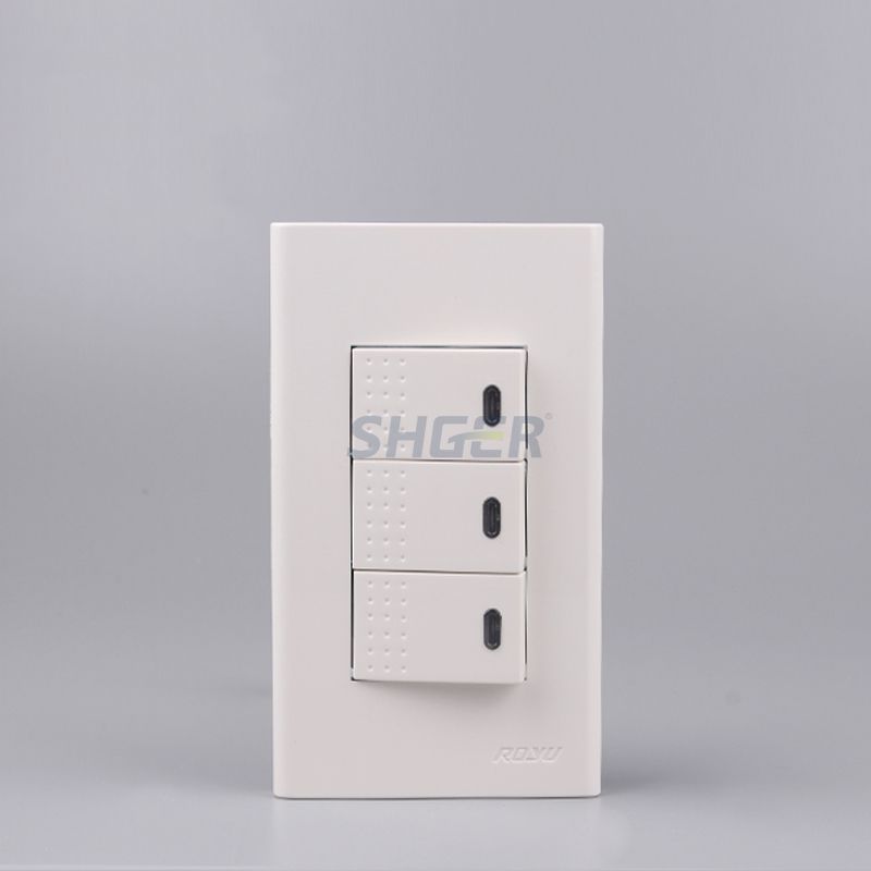 WD605 120 size 3 gang lighting switch